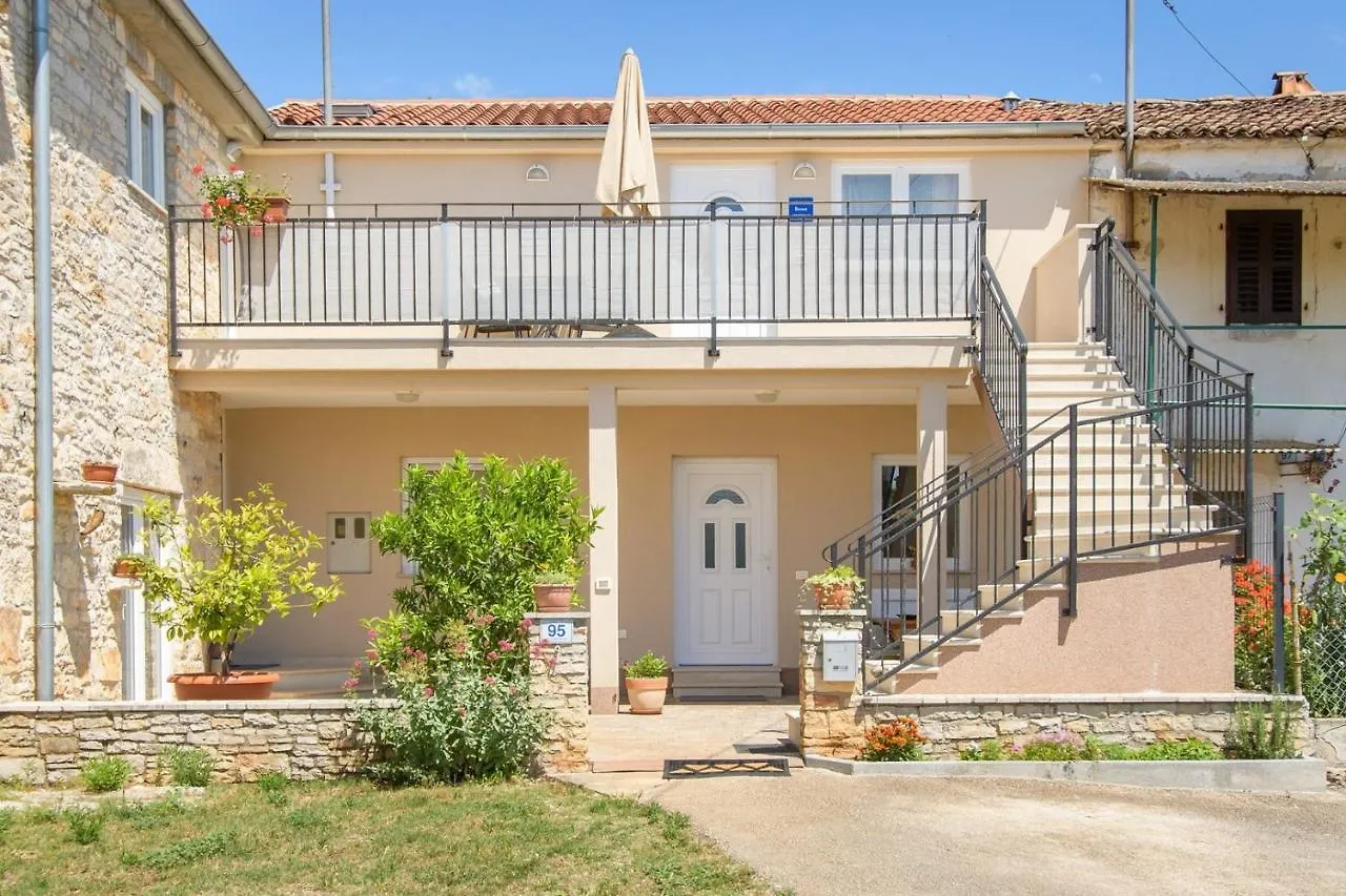 Apartment Bruneta 2 With Terrace Tar-Vabriga Croatia